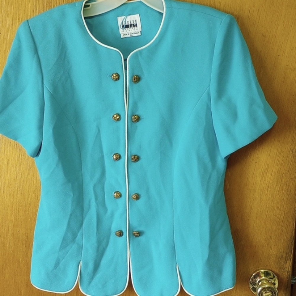 Leslie Faye 10 Petite Vintage Teal Blazer w/ Gold Buttons, Scallops, White Trim